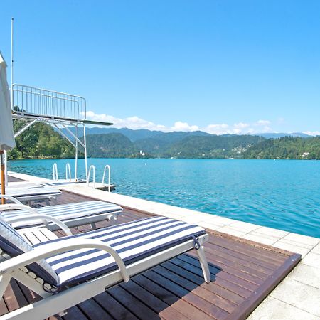 Grand Hotel Toplice - Small Luxury Hotels Of The World Μπλεντ Εξωτερικό φωτογραφία View of the lake