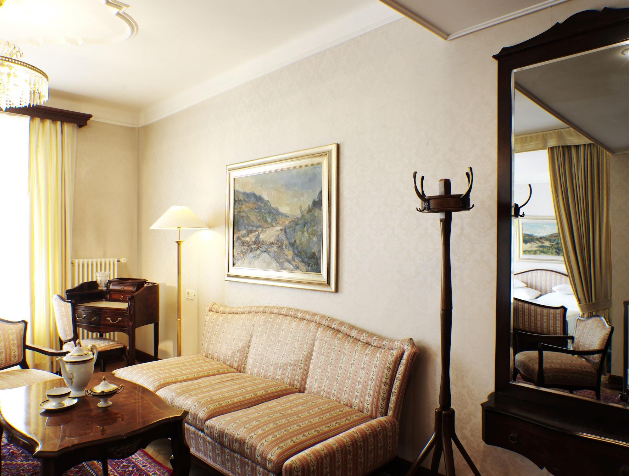 Grand Hotel Toplice - Small Luxury Hotels Of The World Μπλεντ Εξωτερικό φωτογραφία A room at the hotel