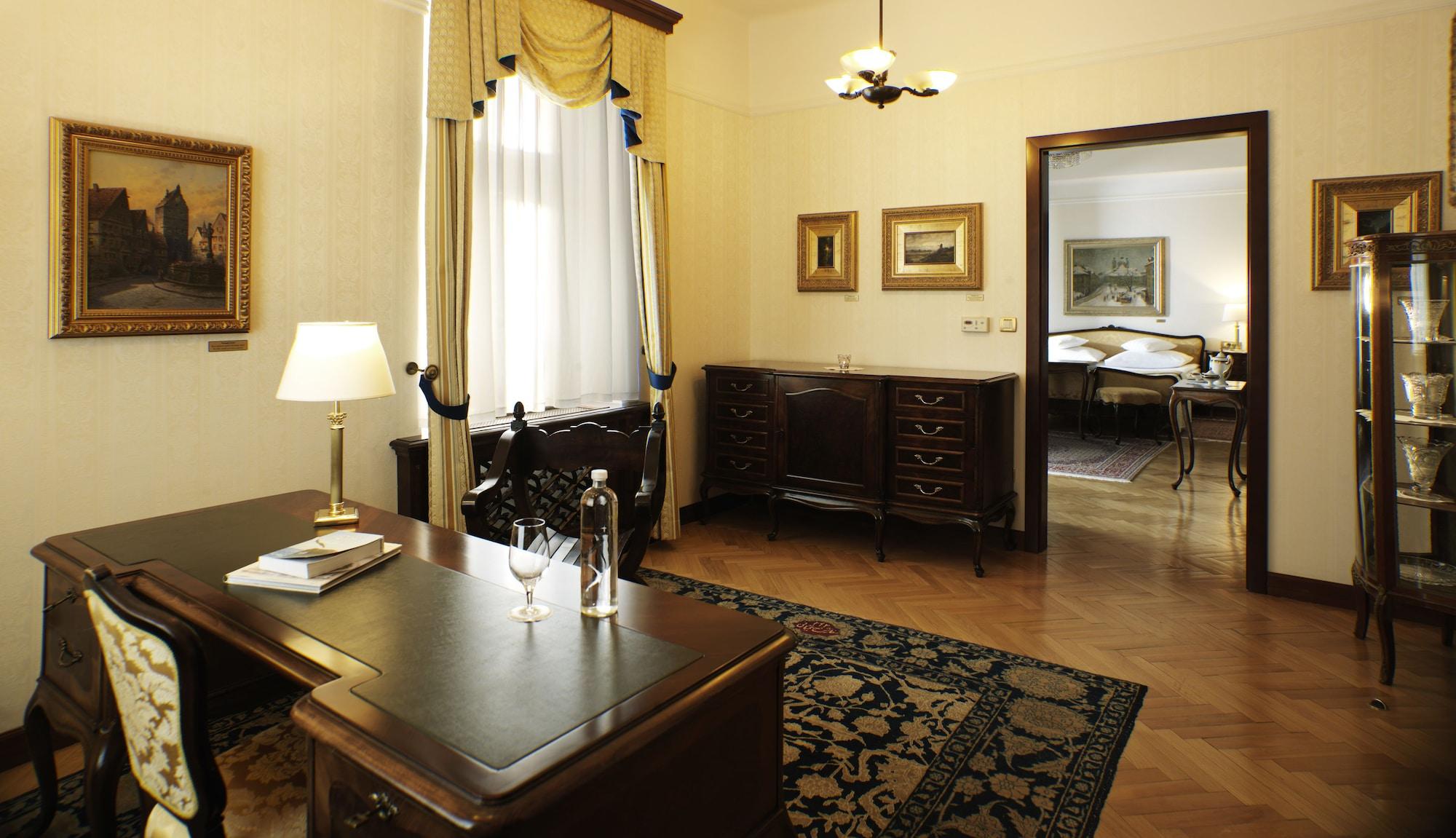 Grand Hotel Toplice - Small Luxury Hotels Of The World Μπλεντ Εξωτερικό φωτογραφία Suite