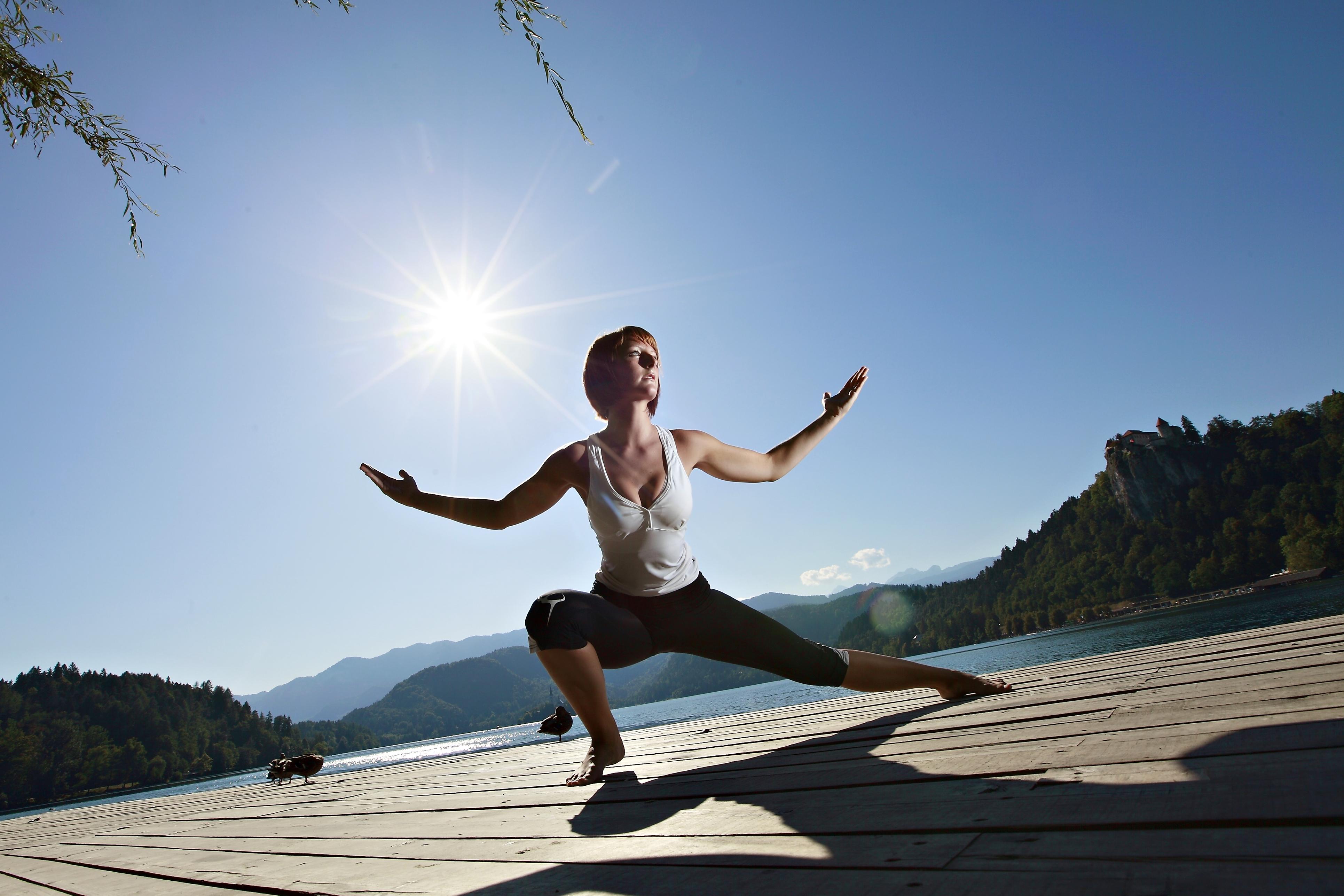 Grand Hotel Toplice - Small Luxury Hotels Of The World Μπλεντ Εξωτερικό φωτογραφία A woman practicing tai chi