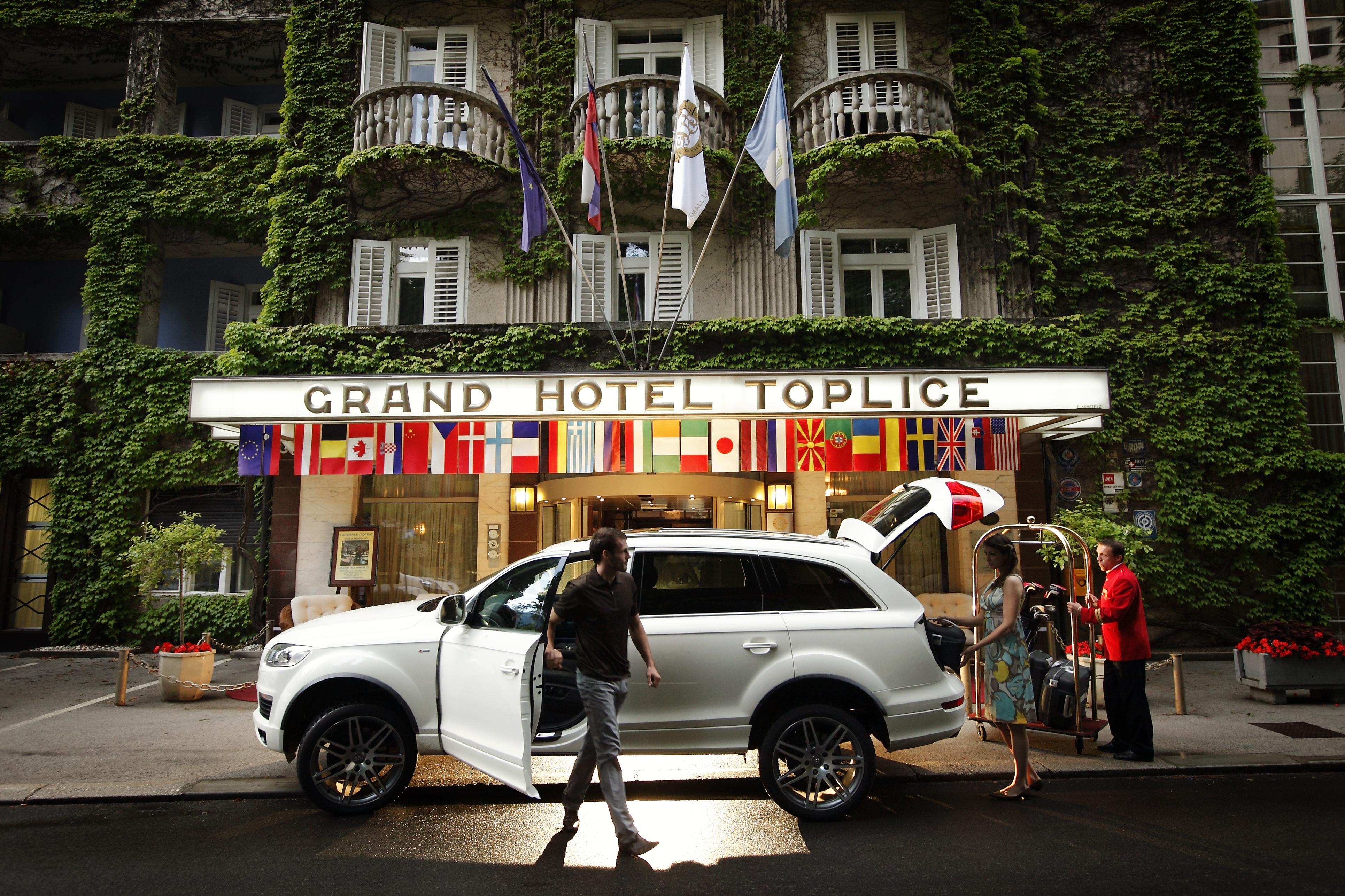 Grand Hotel Toplice - Small Luxury Hotels Of The World Μπλεντ Εξωτερικό φωτογραφία Grand Hotel Toplice