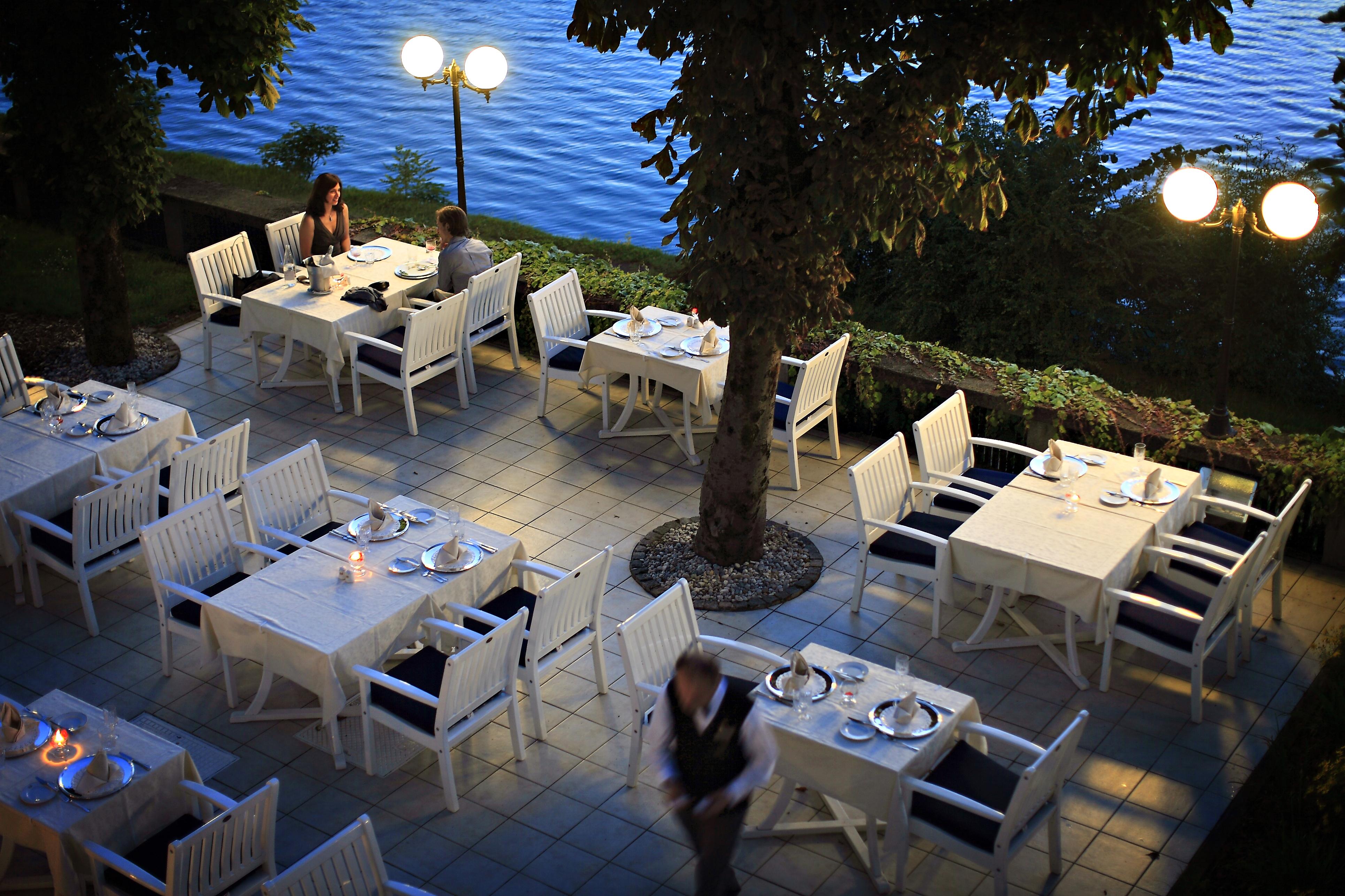 Grand Hotel Toplice - Small Luxury Hotels Of The World Μπλεντ Εστιατόριο φωτογραφία The restaurant at the Hotel des Alpes