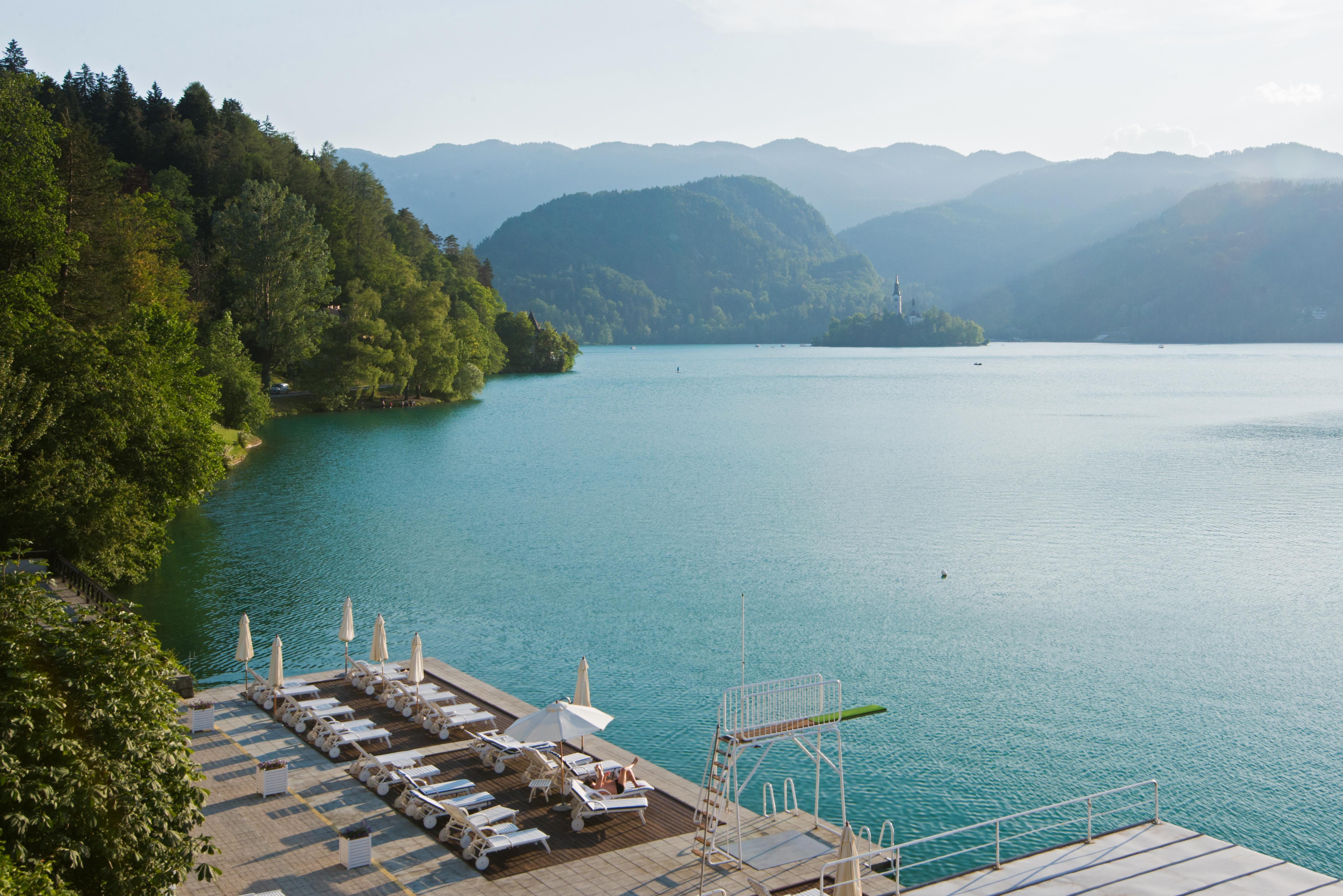 Grand Hotel Toplice - Small Luxury Hotels Of The World Μπλεντ Εξωτερικό φωτογραφία View of the lake